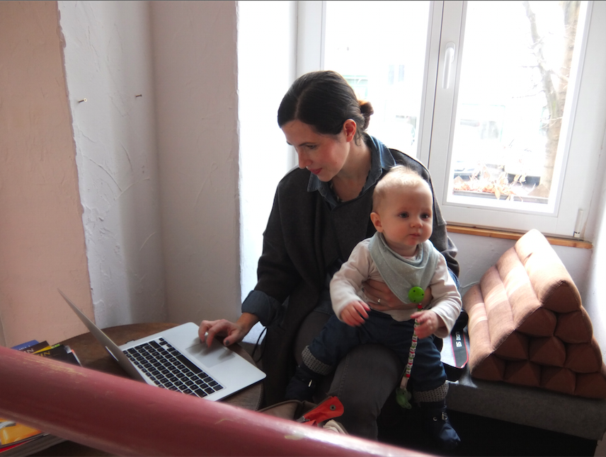 Coworking Toddler goes Panama -credit Sandra Runge